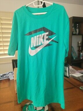 Nike Teal Short Sleeve Graphic Logo Tee